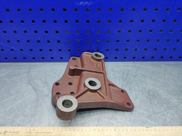 Кронштейн Т-25 навески 14.56.201 левый 4