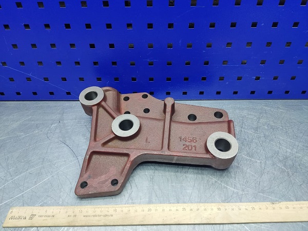 Кронштейн Т-25 навески 14.56.201 левый 3