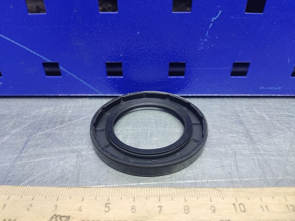 Сальник 2.2-40х62х7  (1)