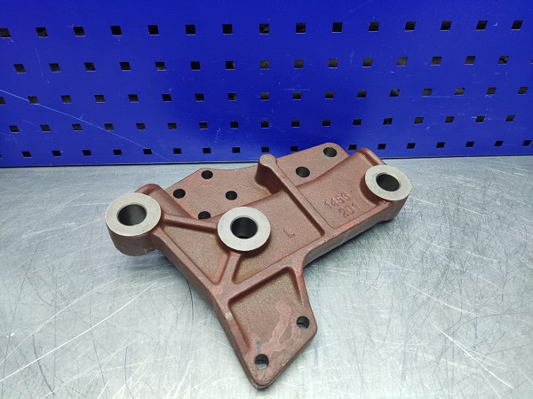 Кронштейн Т-25 навески 14.56.201 левый 2