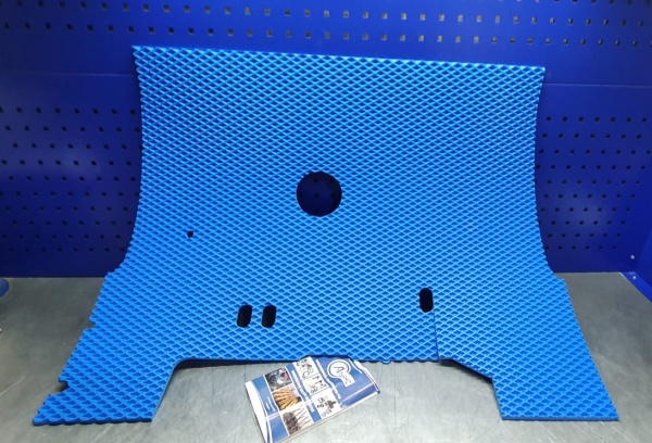 Коврик кабины ЮМЗ-6 (45-6702085) БК большая кабина с 92-го года синий