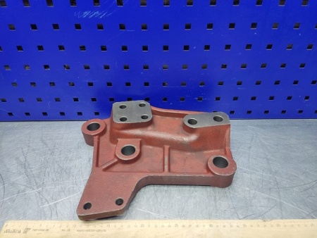 Кронштейн Т-25 навески 14.56.200 правый 4