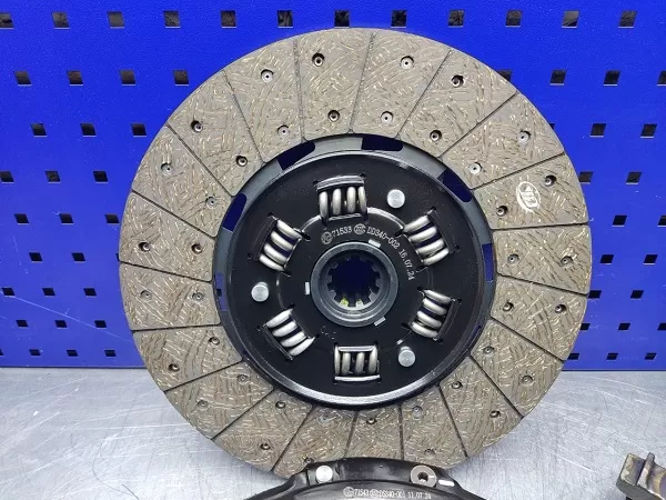 8.647 3