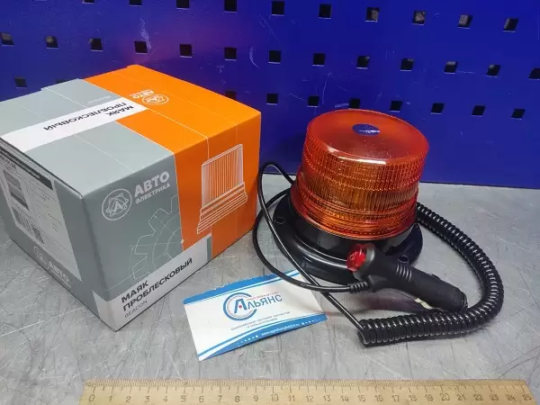 Маячок импульсный МИМ-01 АЕ светодиодный (12 диодов 1 режим) крепление магнит+болты в прикуриватель