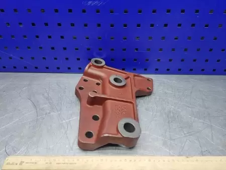 Кронштейн Т-25 навески 14.56.200 правый 2